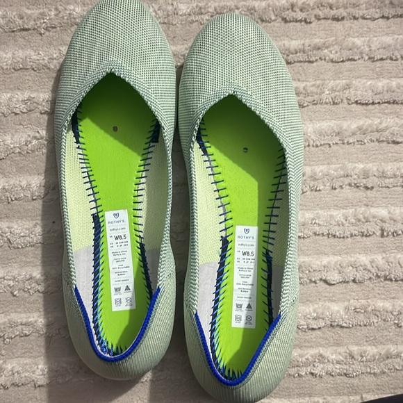 Rothy’s - Picture 2 of 3